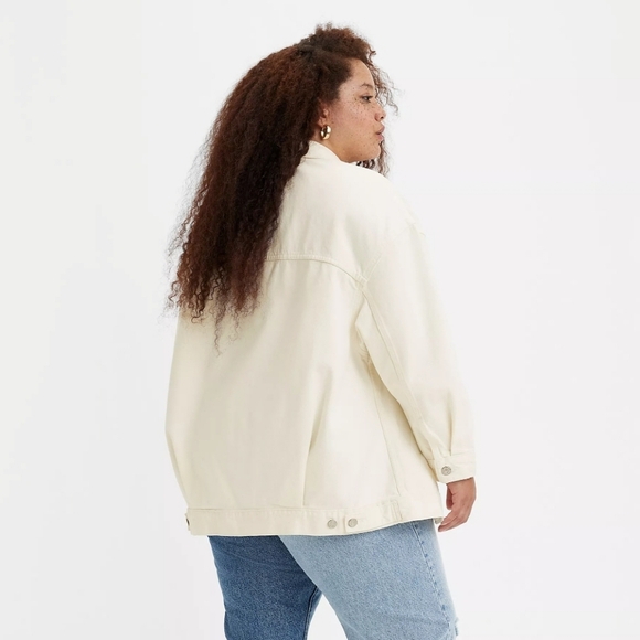 Levi's BAGGY TRUCKER JACKET (PLUS SIZE) In Barely Freezing NEW! - Picture 3 of 11